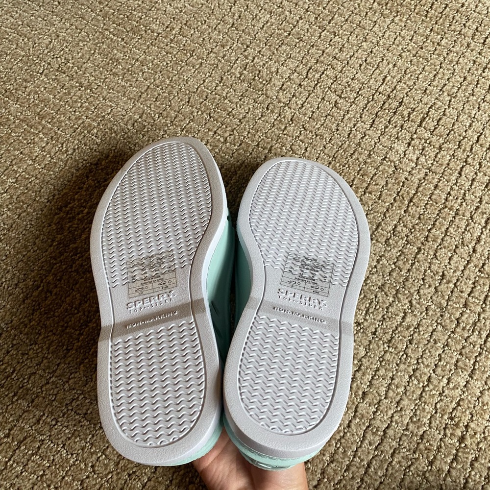 Sperry Float Shoes Size 6 - image 5